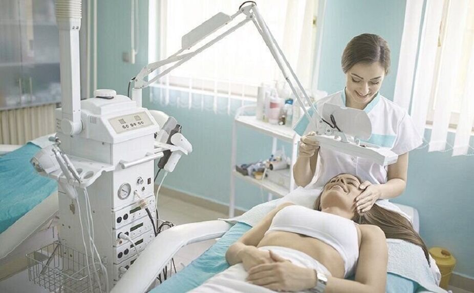 Technique de rajeunissement de la peau par faisceau laser fractionné.
